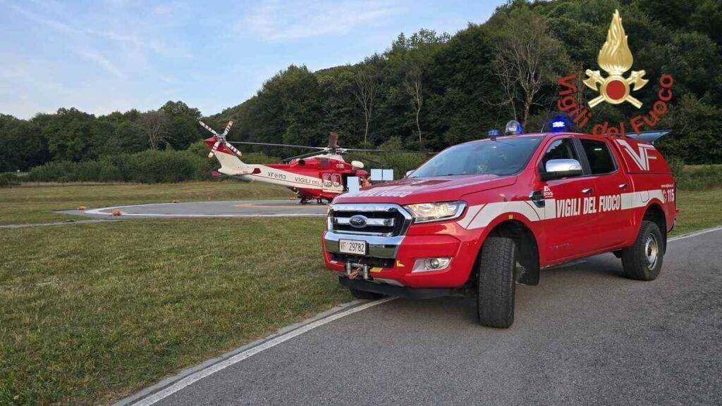 Monte Generoso, famiglia aggredita da cavalli allo stato brado: salvati dai Vigili del Fuoco IMG 20260819 WA0002 1 1024x577
