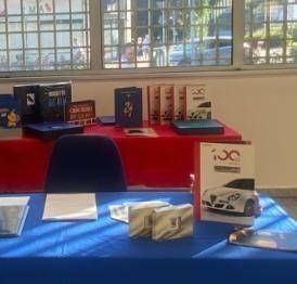 All’ufficio postale di Saronno la mostra fotografica “Donne e motori? Gioie e basta” MostraSaronno2