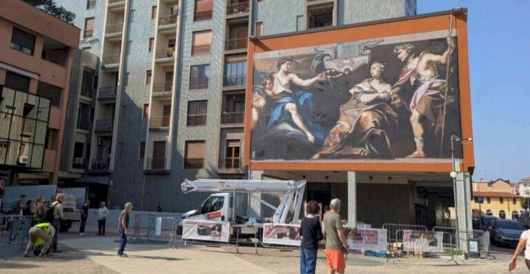 Saronno, completato il grande murale di Andrea Ravo Mattoni Saronno murales centro
