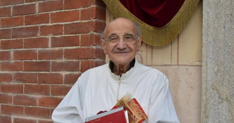 Addio a don Lodovico Garavaglia, storico rettore del Collegio Castelli di Saronno Addio Lodovico Garavaglia Saronno