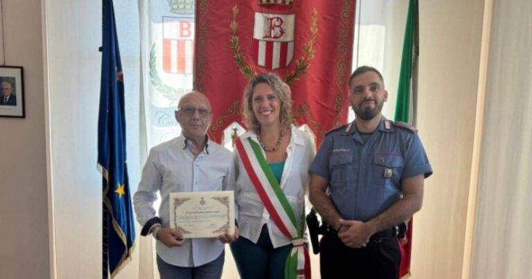 Bollate, il Comune saluta il Maggiore Salvatore Liccardo: in pensione dopo tre anni alla guida della Tenenza Bollate Comune
