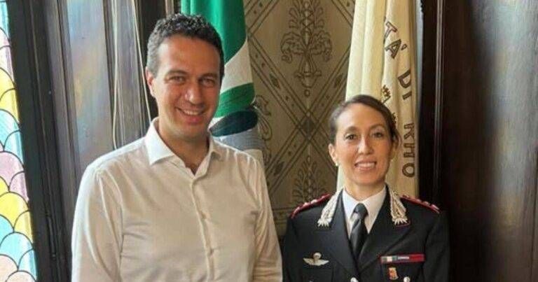 Rho, il colonnello Daniela Nuzzo lascia la Compagnia dei Carabinieri: il saluto del sindaco Orlandi Rho colonnello Carabinieri