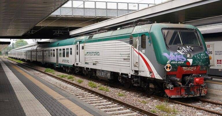 Sciopero dei mezzi di trasporto il 2 ottobre, possibili disagi per i pendolari Sciopero mezzi