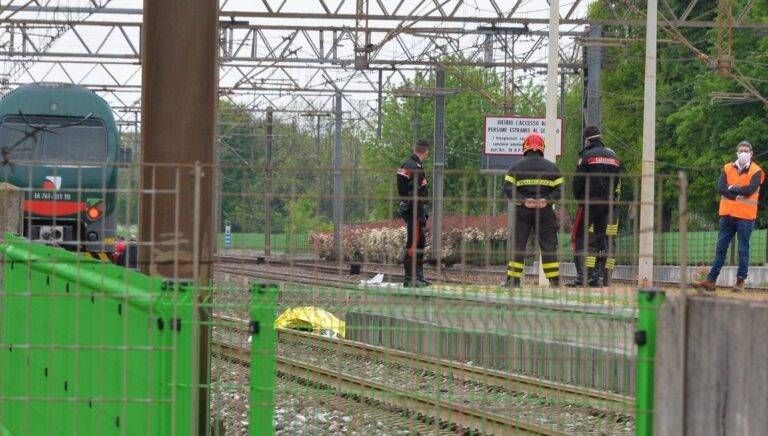 Tragedia a Sesto San Giovanni, uomo muore investito da un treno stazione morto 1 768x436