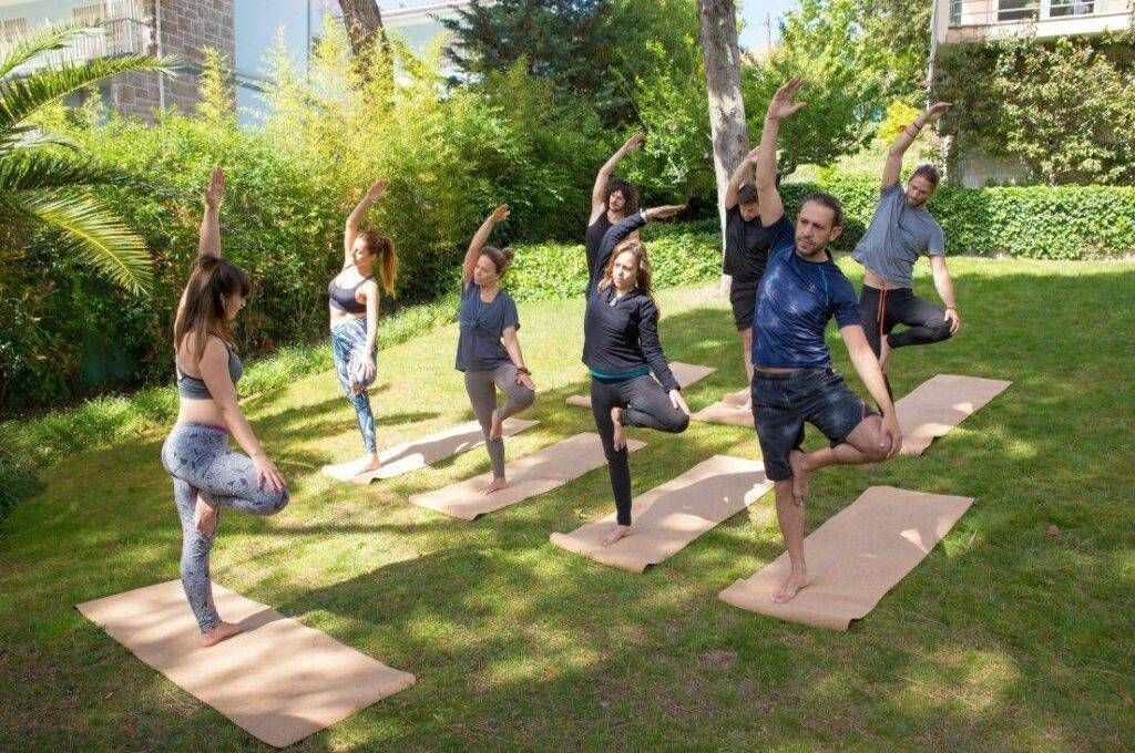Eventi week-end: “Festa dello Sport” a Bollate, Novate e Limbiate. “Notte bianca” a Saronno yoga outdoor workout Magnificent 1024x680