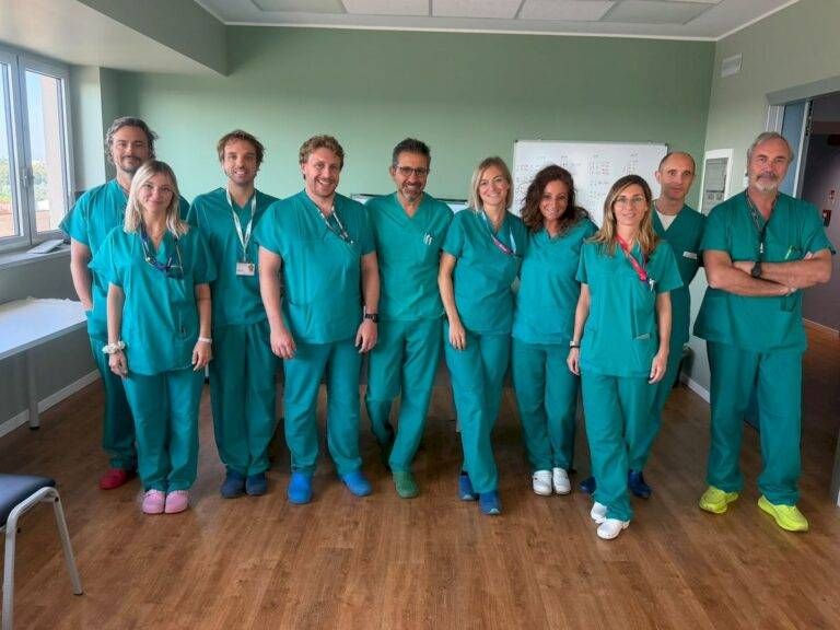 Tre volte a un passo dalla morte: 85enne salvato di nuovo dai chirurghi del San Gerardo equipe chirurgia vascolare san gerardo monza