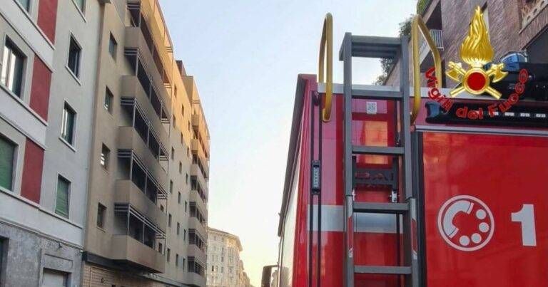 Incendio condominio milano