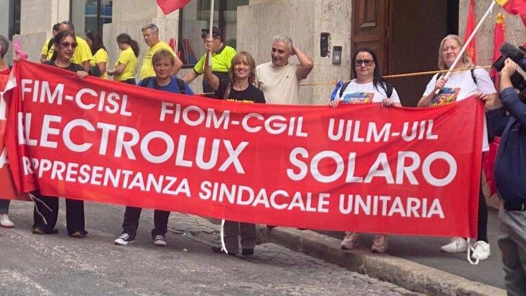 Electrolux, a Solaro sono 76 gli esuberi, occhi puntati sul futuro dello stabilimento Solaro electrolux esuberi