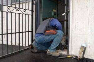 APERTURA _ spaccata_2