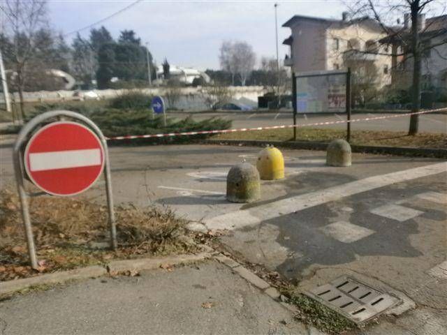 Cislago, panettoni e catene contro i nomadi panettoni nomadi