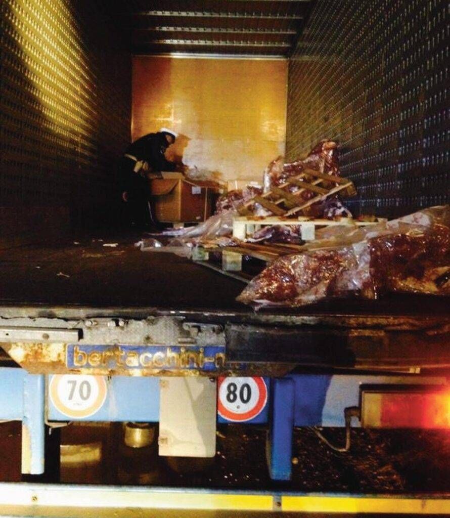 camion chanel 890x1024