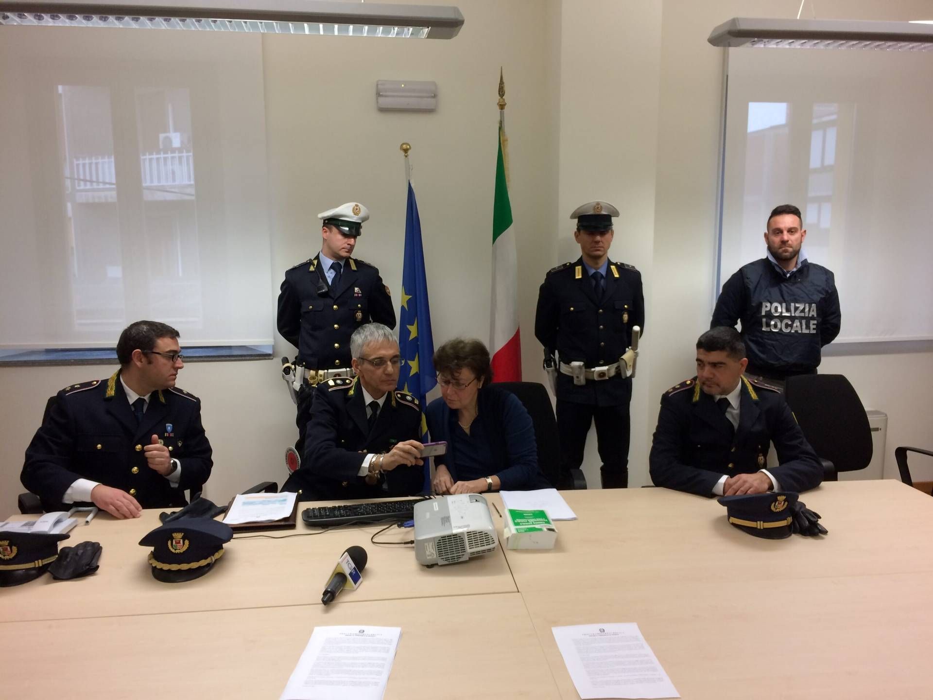 Furbetti del cartellino a Paderno – La diretta su Facebook IMG 2148 scaled