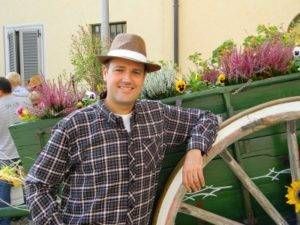 dante cattaneo sindaco contadino 300x225