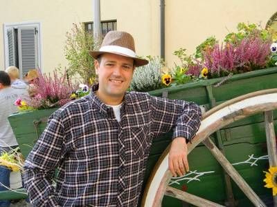 Ceriano, Dante Cattaneo è il sindaco-contadino: curerà gli orti e frutteti dei suoi concittadini dante cattaneo sindaco contadino