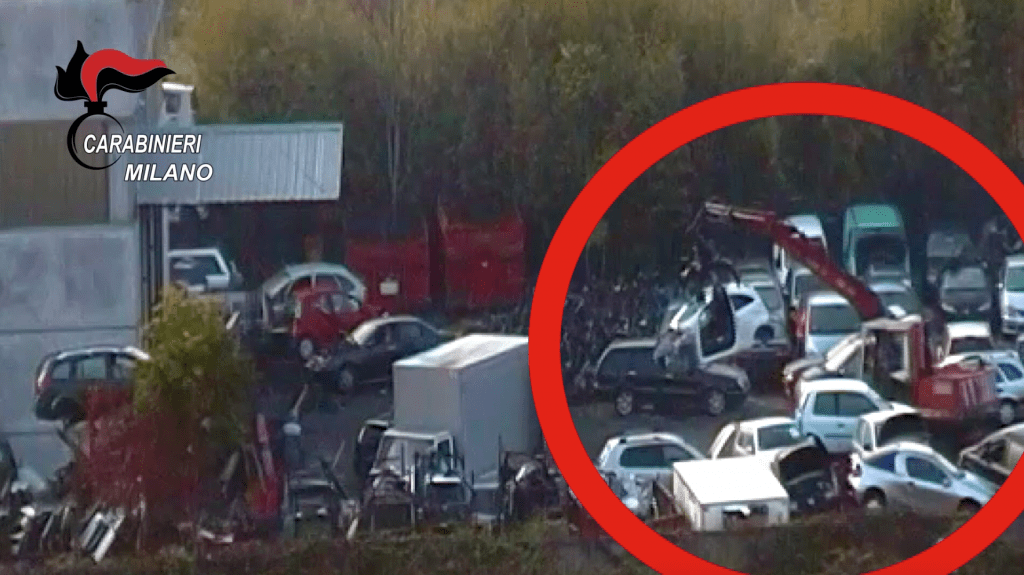 150 auto rubate in 4 mesi, fermata la banda: 14 in manette carabinieri furto 1024x575