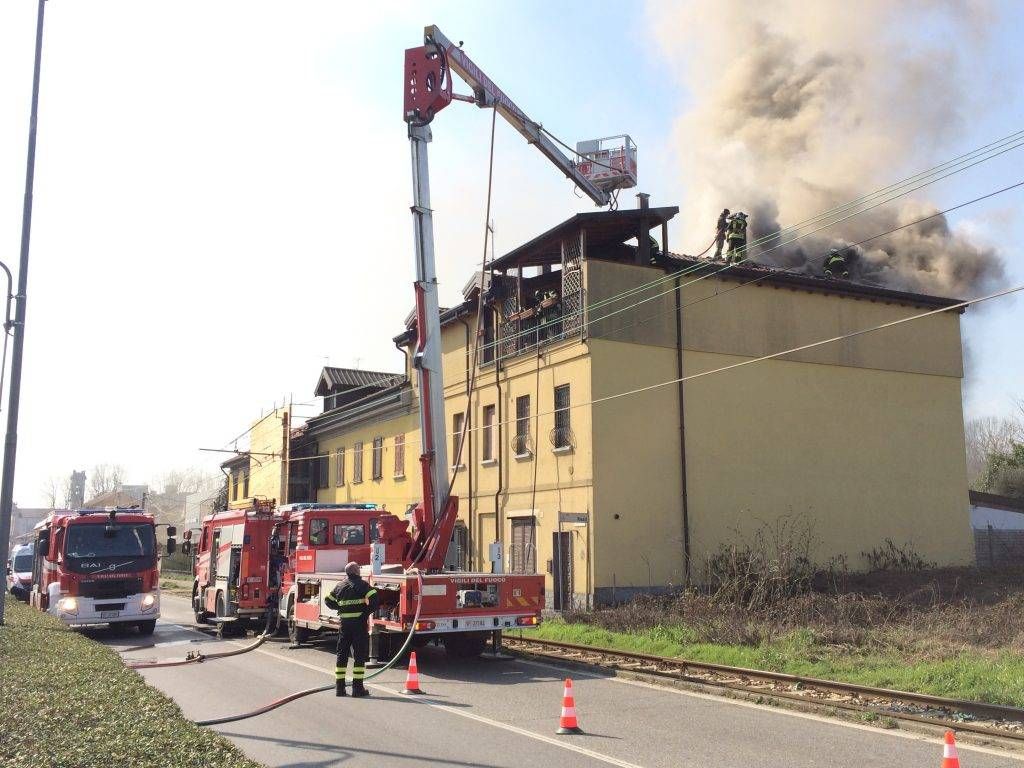 B7557E76 8256 4533 AFD2 C16A357C652E 1024x768