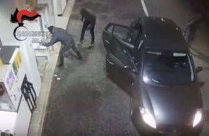 furti stazioni servizio