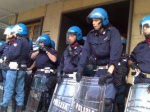 polizia antisommossa 1 300x225