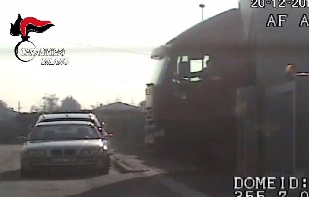 Rubavano materie plastiche dalle aziende, sgominata banda di 9 persone -VIDEO plastiche Carabinieri