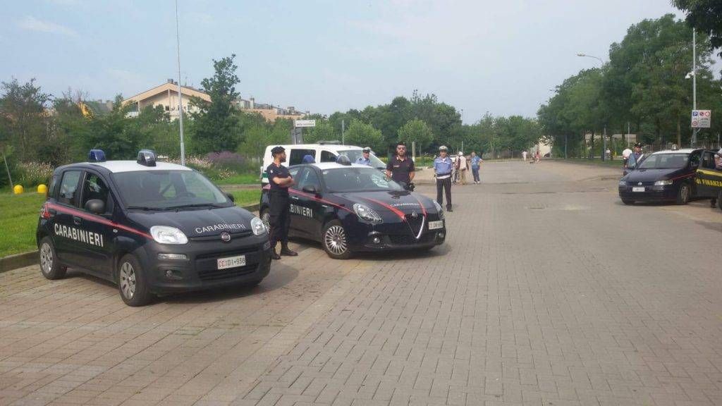 Contro il mercatino abusivo di Bollate, un altro blitz delle forze dell’ordine bollate mercatino forze ordine 1024x576