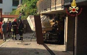 asfaltatrice vigili del fuoco 