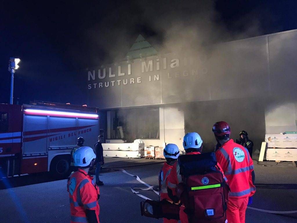 incendio Lazzate Nulli