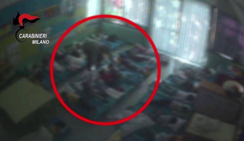 Botte all’asilo di Cesano, maestra di Cormano condannata: “Bimbi umiliati” asilo pero