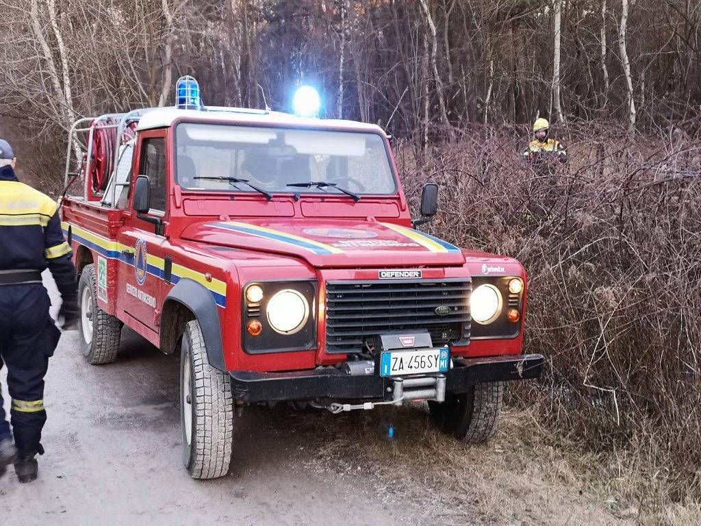 Incendio Parco delle Groane, bruciati a Cesate 7 ettari e mezzo di bosco incendio Parco Groane