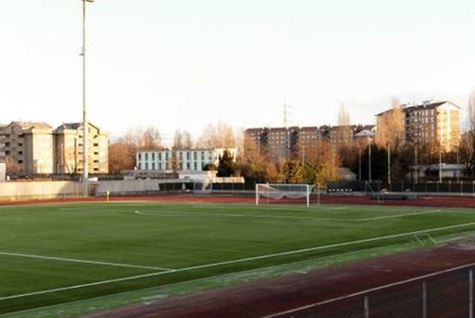 Furto negli spogliatoi durante la partita, presa dai ladri anche un’auto CAMPO DI CALCIO via europa Cormano