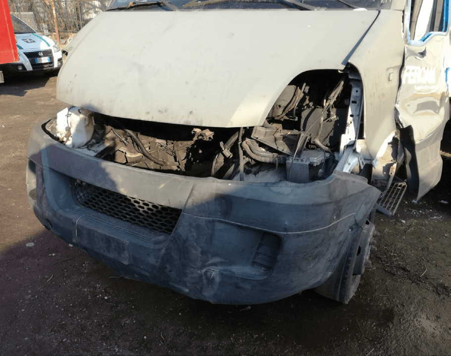 Autofficina abusiva a Novate scoperta dai Vigili carrozzeria abusiva