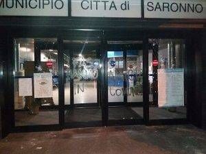 Saronno vandali comune