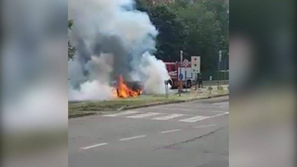 auto fiamme 1024x576