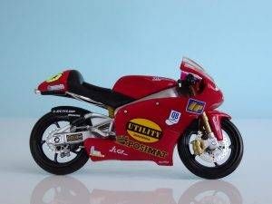 motorcycle 3176698 960 720 300x225