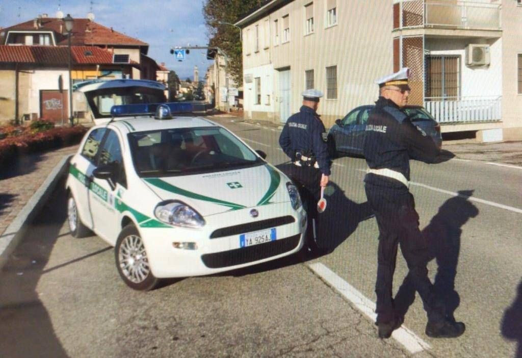 Non rispetta l’alt, spettacolare inseguimento tra Saronno, Ceriano e Cogliate WhatsApp Image 2019 11 08 at 11.34.50 1024x702