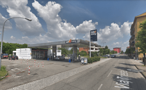 distributore Q8 limbiate 300x184