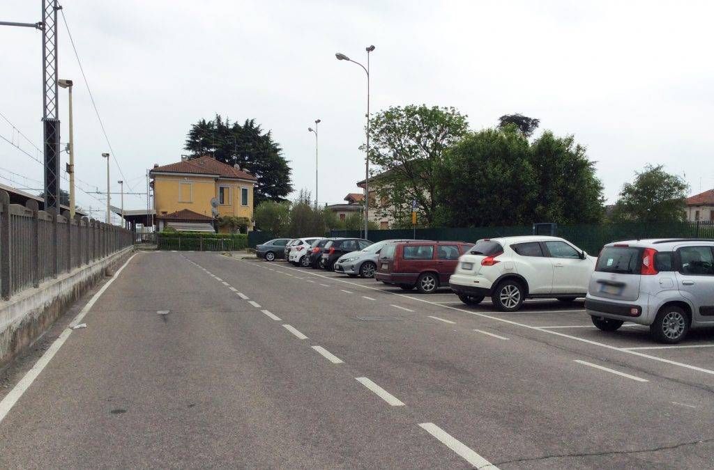 A Cislago parcheggi in stazione solo per i residenti parcheggi 1024x675