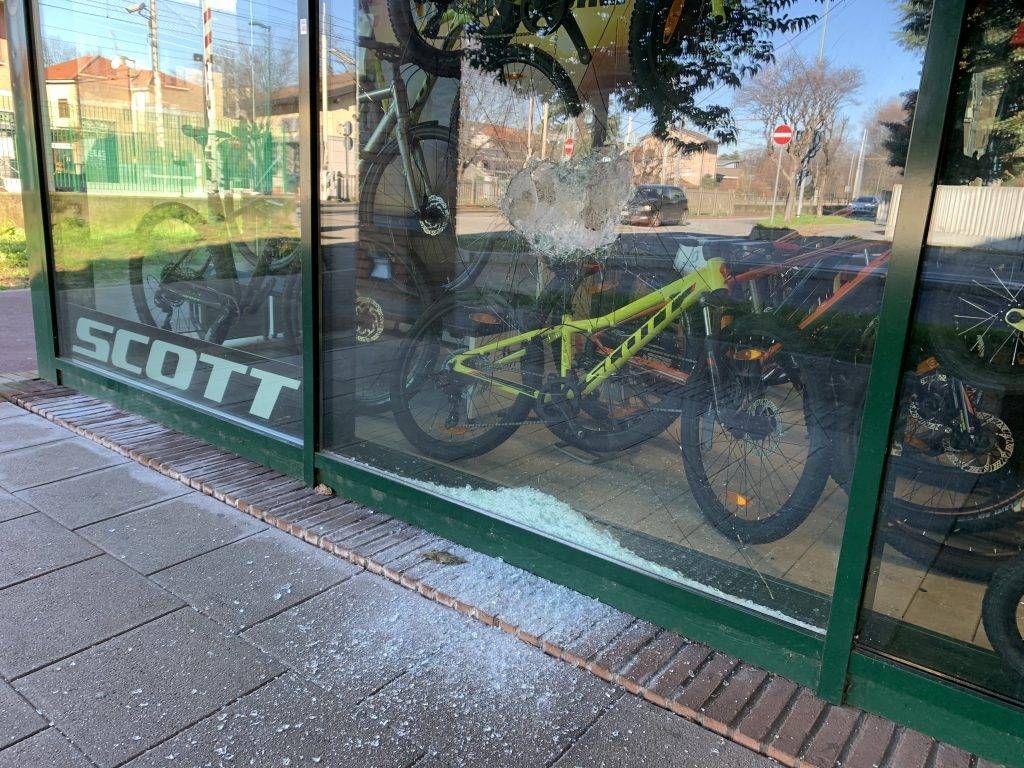 9E20FF57 CDD6 4C8B 9B3D 8F3AD2AE7C73 1024x768