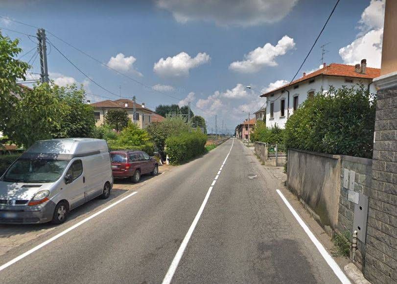 Crolla la fognatura, provinciale chiusa tra Rovello Porro e Saronno Rovello Porro via Dante