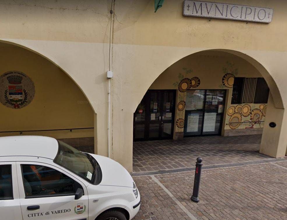 Coronavirus, a Varedo contagiato un dipendente comunale comune varedo