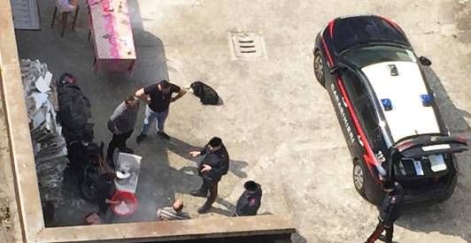 Coronavirus: organizzano una grigliata nei box, i Carabinieri li multano per 20mila euro grigliata