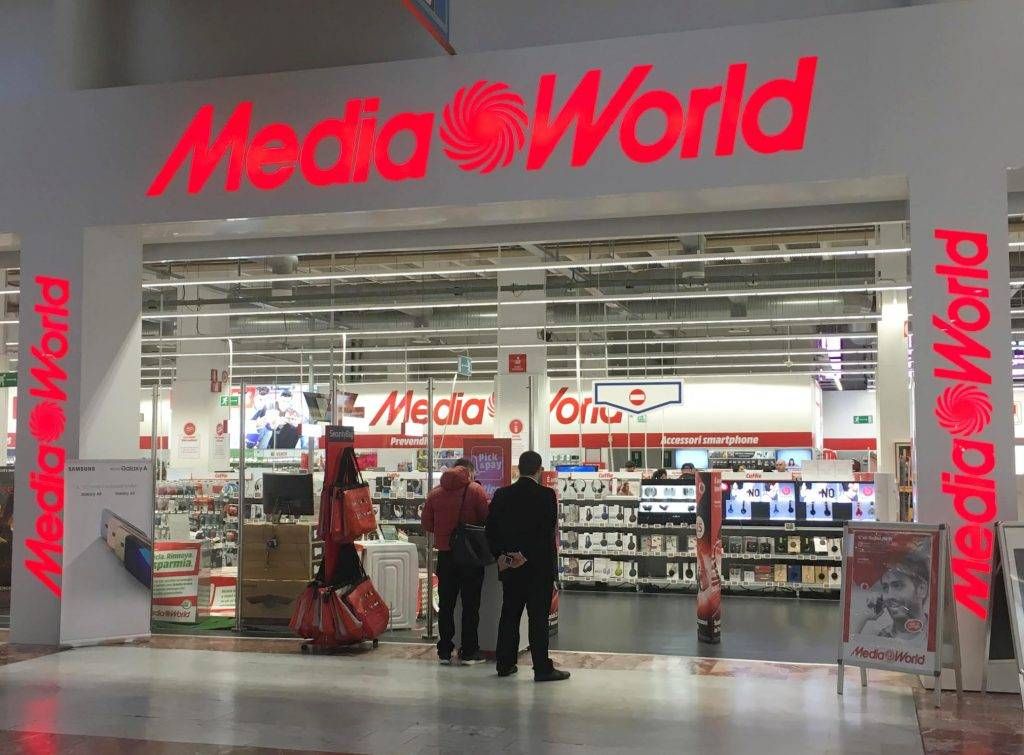 Coronavirus, 36 Media World aperti in Italia: due sono ad Arese e Cinisello mediaworld negozi aperti 1024x755