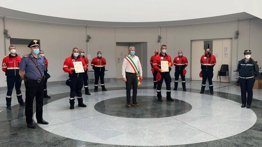 Caronno, encomi all’Associazione Carabinieri per l’aiuto nell’emergenza coronavirus WhatsApp Image 2020 05 30 at 11.27.04 1 1024x573