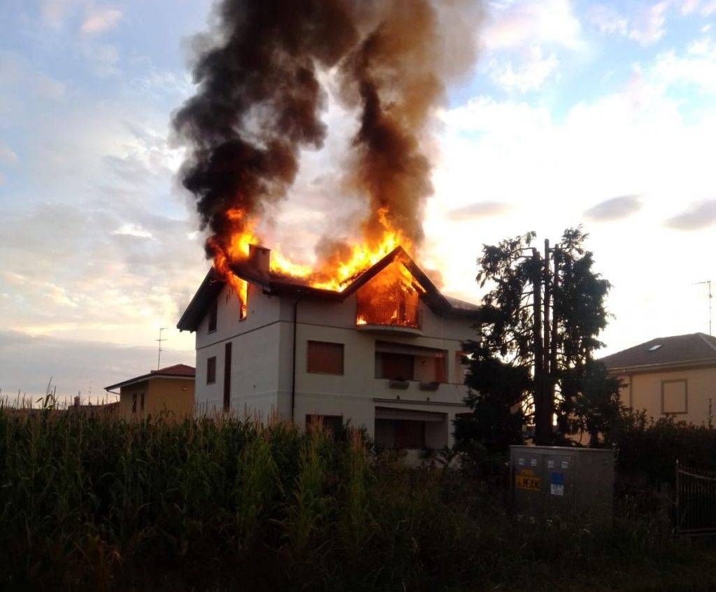 incendio cogliate