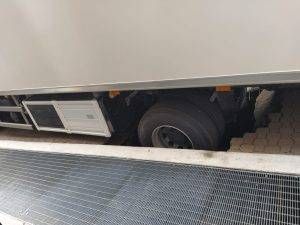 BADA1410 4B74 4318 96BD E77BE919BEB7 300x225