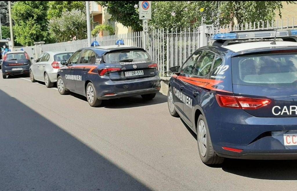 Rapina un’auto a una coppia: arrestato a Senago 43enne di Bollate carabinieri 1024x660