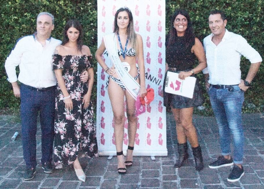 Novate: Francesca vince la selezione di Miss Blumare novate Francesca Cristofaro miss