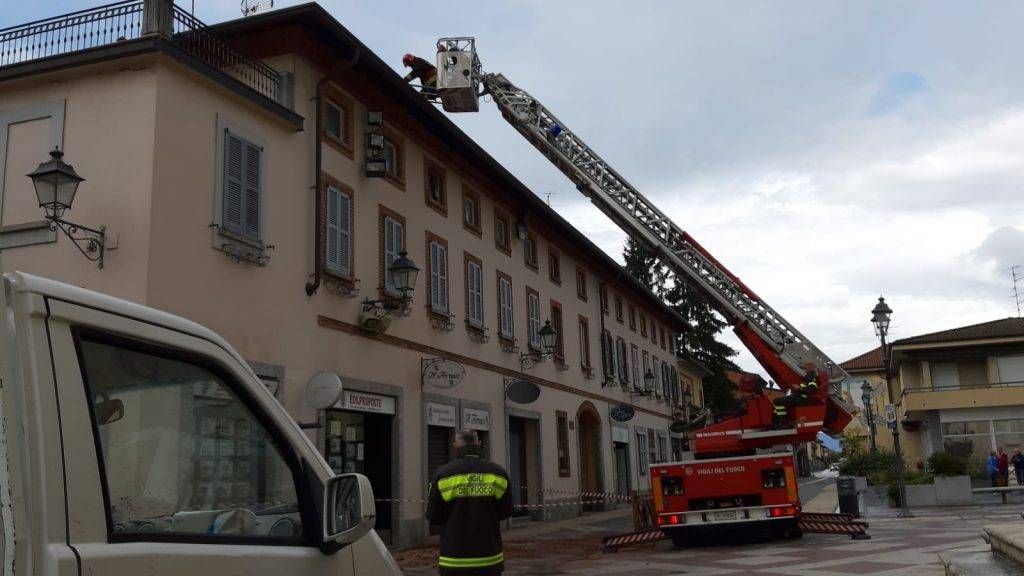 lazzate pompieri danni 1024x576