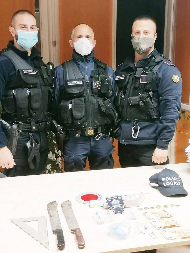 Senago machete droga