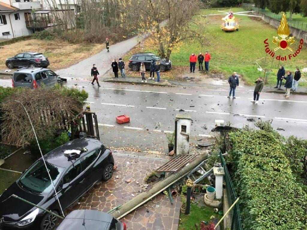 Natale choc a Cogliate, prima la morte di Alex, poi un incidente disastroso | FOTO cogincidenteNatale1 1024x767