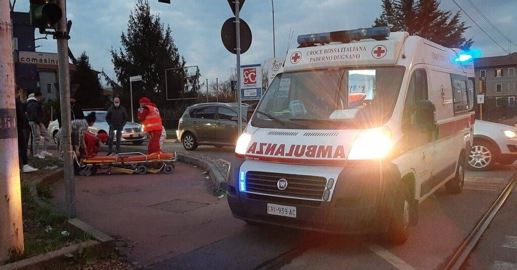 ambulanza 13enne paderno